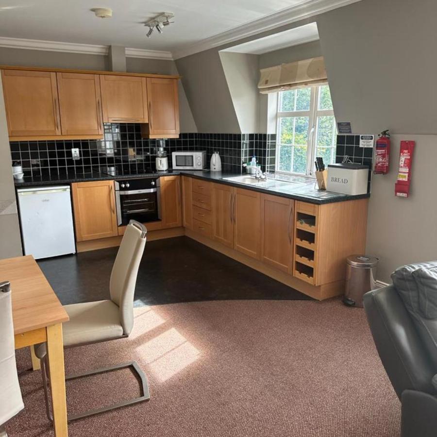 Spacious 2 Bedroom Apartment In Killarney Exterior photo