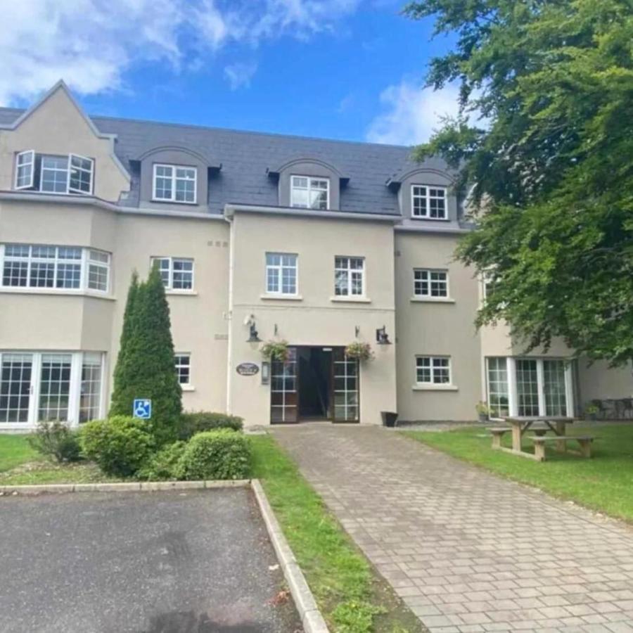 Spacious 2 Bedroom Apartment In Killarney Exterior photo