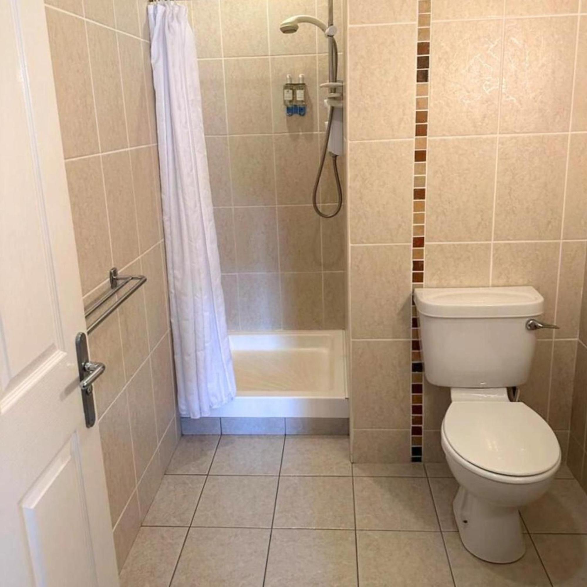 Spacious 2 Bedroom Apartment In Killarney Exterior photo